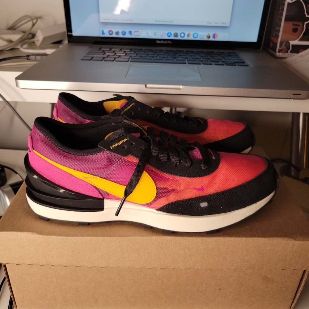 Nike Waffle One Active Fuchsia women size 7Y